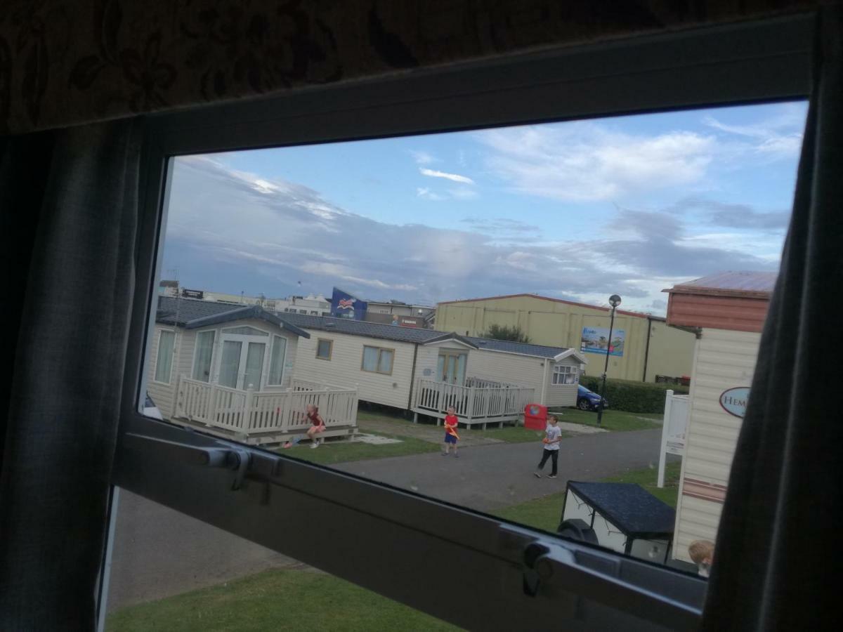 Happy Days Caravan Primrose Valley Filey Buitenkant foto