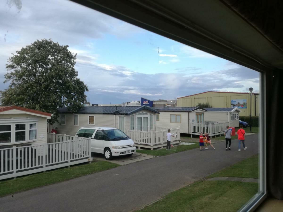 Happy Days Caravan Primrose Valley Filey Buitenkant foto
